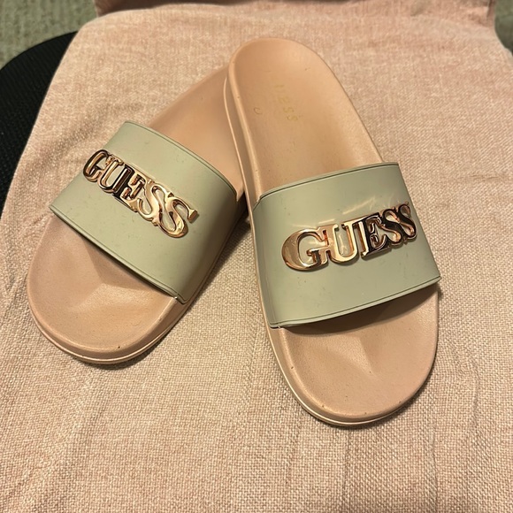 Guess Shoes - GUESS Sandals 🩴 (US 10)